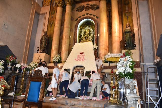 La Virgen del Prado vuelve a vestirse de flores