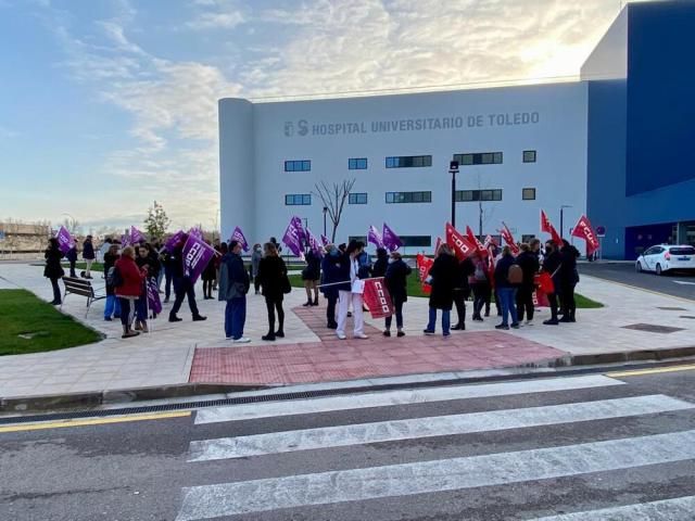 Las trabajadoras de la limpieza del Hospital Universitario de Toledo cobrarán lo mismo