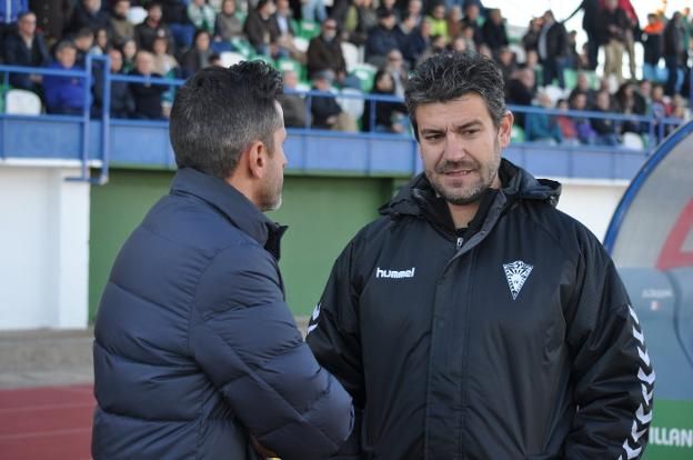 El técnico pacense Fernando Estévez