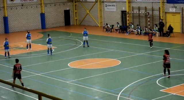 Las jugadoras segovianas se plantan en la pista