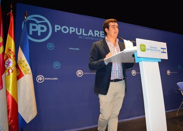 Álvaro Fernández-Vegue, nuevo presidente de NNGG Talavera 