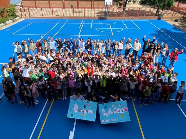 Así fue la inauguración de la nueva 'Pista Deportiva de Voleibol y Baloncesto' del CEIP Bilingüe Antonio Machado