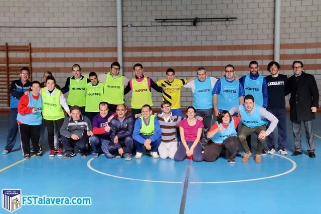 El Soliss FS Talavera participa en el proyecto deportivo de la Asociación Asprodeta