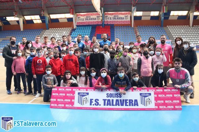 El Soliss FS Talavera recibió a los alumnos del Antonio Machado