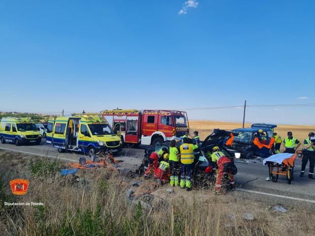 Las impactantes imágenes del accidente de Nambroca: tres heridos graves