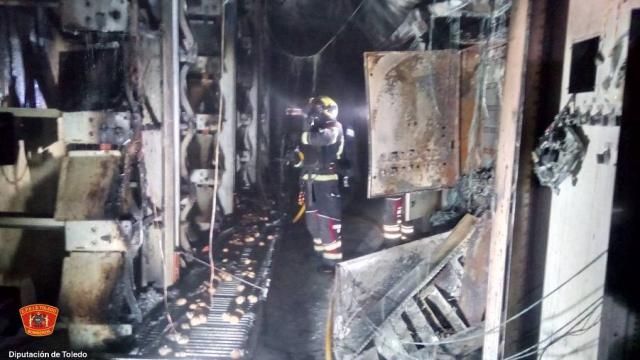 Dos heridos al incendiarse una granja en un pueblo de Toledo