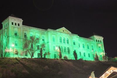 La Diputación de Toledo se ilumina de verde con motivo del Día Mundial Contra el Cáncer