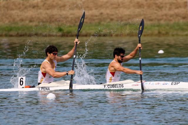 El talaverano Paco Cubelos gana la medalla de plata en K4 1000