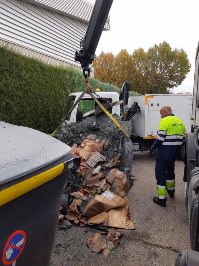 El Ayuntamiento condena los actos vandálicos: 'todos pagamos las consecuencias”