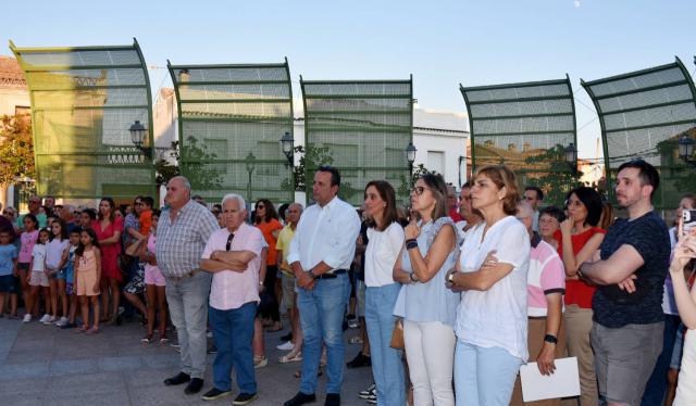 Cerca de 250 personas se manifiestan en contra de la apertura de Jake: “Todos sabemos el tipo de actividades que se realizan allí”