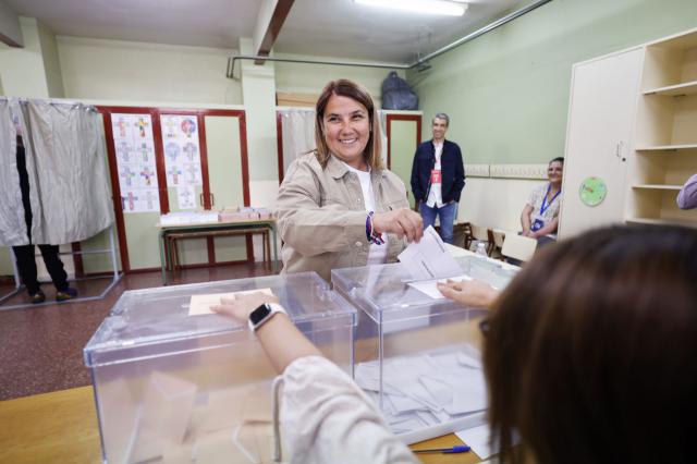 Tita García afronta la jornada electoral 'con ilusión y con muchas ganas'