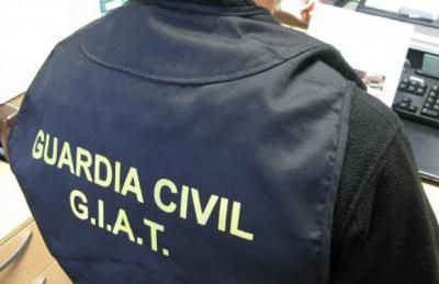 Investigan a un padre por inducir a su hijo menor de edad a conducir vehículos a motor