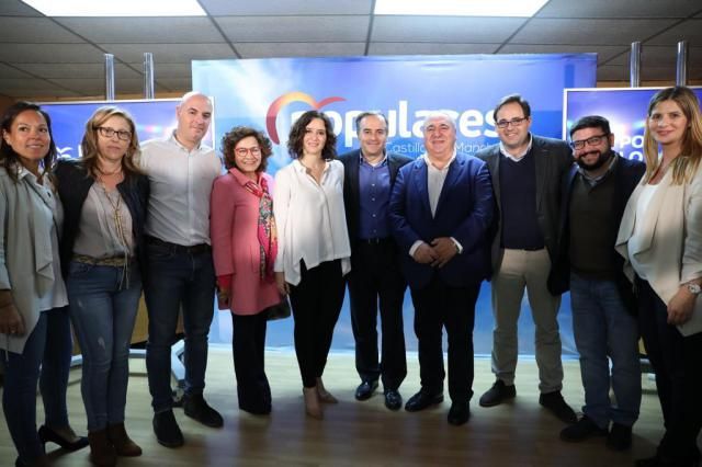 Ayuso tiende la mano a C-LM para 'crecer juntos' dentro de un proyecto nacional 'por encima de regionalismos'