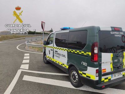 Investigan a un motorista implicado en un accidente por conducir bajo efectos del alcohol