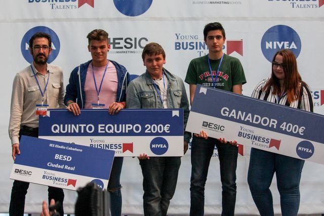 Estudiantes castellano-manchegos, quintos clasificados en la final de Young Business Talents