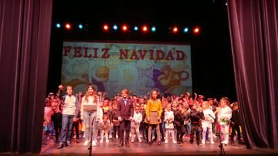 El Colegio San Ildefonso celebró 'una Navidad de película' en el Palenque (fotos)