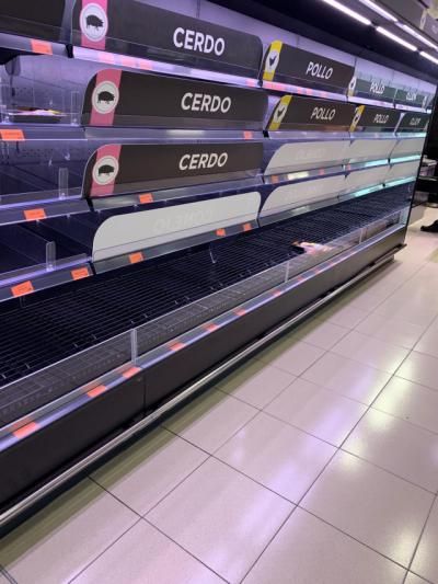 CORONAVIRUS | Estanterías vacías en supermercados de Madrid por miedo