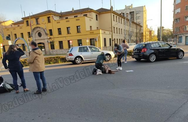 TALAVERA | Trasladan al hospital a dos mujeres atropelladas en un paso de peatones