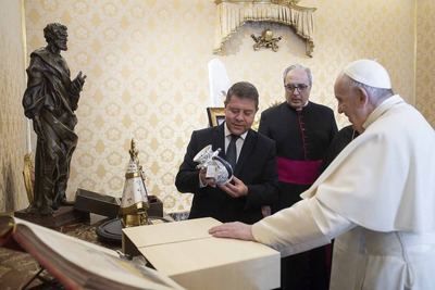 VATICANO | Así ha sido el encuentro de Page con el Papa Francisco