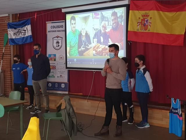 Los hermanos Cubelos, embajadores del Carnaval del CEIP Antonio Machado