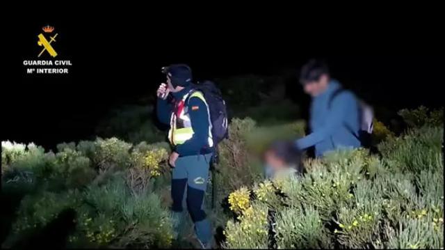 Rescate de un varón y su hijo, que se perdieron cuando hacían senderismo en Candelario. - GUARDIA CIVIL