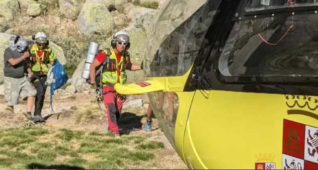 Rescatado un montañero de 72 años en Zapardiel de la Ribera, en Gredos, tras lesionarse en un gémelo. - EMERGENCIAS 112