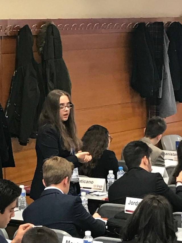 Sofía Eugercios Stepanova, recibió una mención de honor en la Universidad Carlos III por su participación en el Comité de la UNESCO