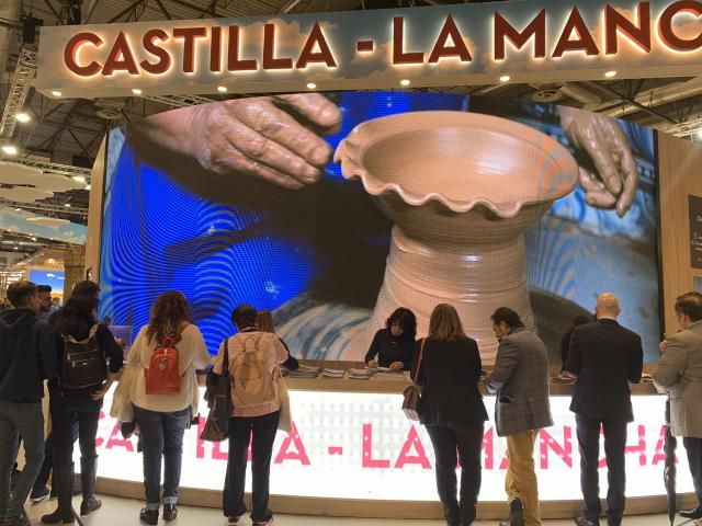 Cuatro de cada cinco personas que visitaron FITUR pasaron por el estand de CLM