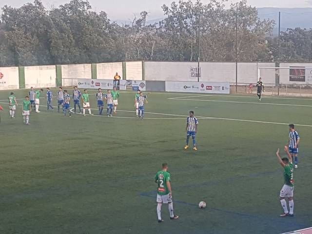 El Talavera no pasó del 0-0 ante el Guijuelo