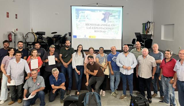 Más de 50 ganaderos de la Sierra de San Vicente se dan cita en Pelahustán