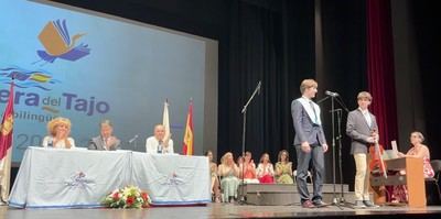 El IES Ribera del Tajo celebra la graduación de 153 alumnos