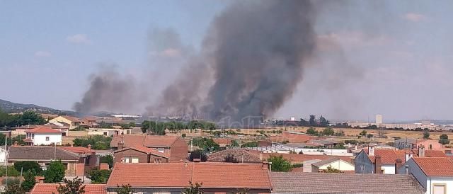 VIDEO | Espectacular incendio agrícola en Gamonal (Toledo)