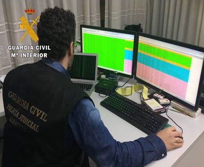 La Guardia Civil detiene a tres personas por 125 delitos contra empresas de 10 países de la Unión Europea