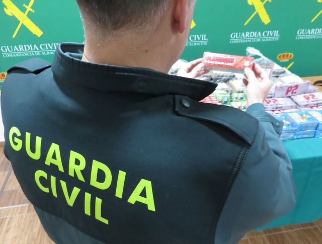 La Guardia Civil denuncia a una pirotecnia por suministrar artificios pirotécnicos fuera de un punto de venta autorizado