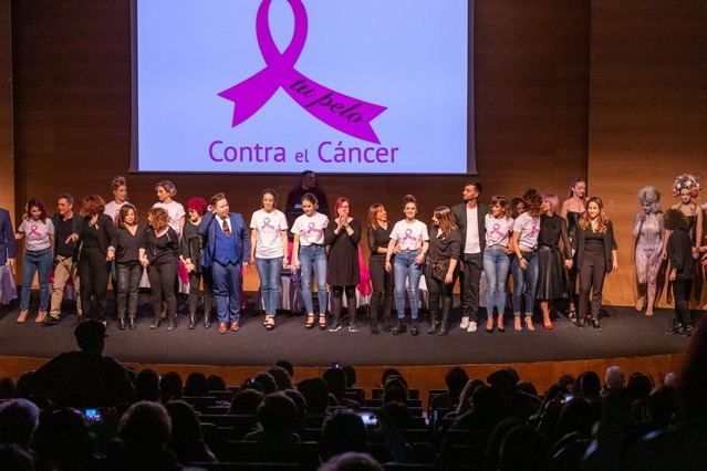 Toledo lucha contra el cáncer de mama en la I Gala Tu pelo contra el cáncer & amigos