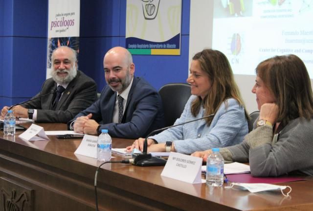 CLM apoya crear la especialidad de Psicología de la Infancia y la Adolescencia