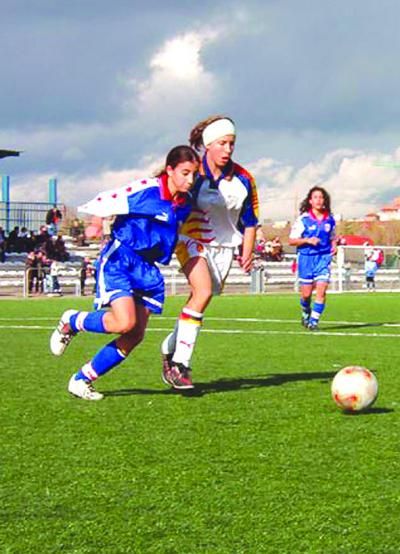 FÚTBOL | El Multimarcas Torrijos, con el fútbol femenino