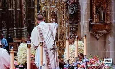 Un talaverano, encargado de depositar la Sagrada Forma en la Custodia de Toledo