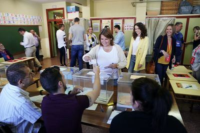 Tita García vota con esperanza y pide a los talaveranos que participen en este día de ilusión