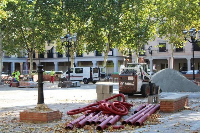 La obra para la implantación de luminaria red entra en su recta final