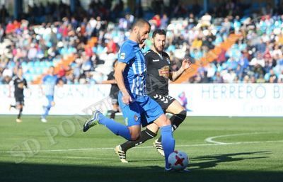 El CF Talavera consigue un 2-2 ante la Ponferradina con un gran inicio de partido