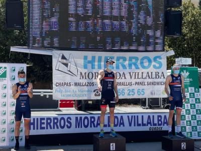 TRIATLÓN | Éxito de la UA en Guadix con victoria para Alarza