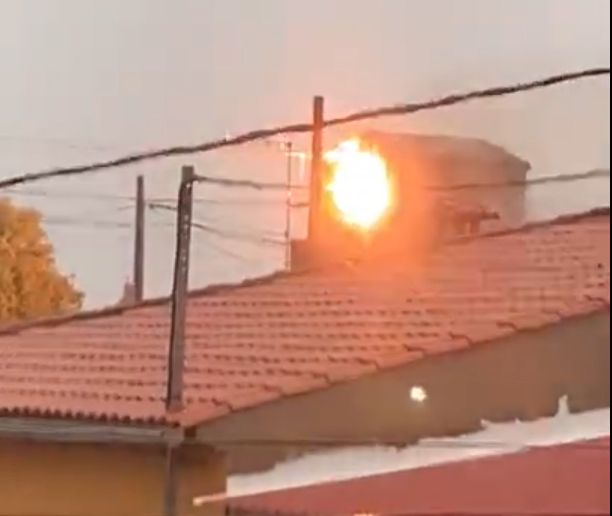 TEMPORAL | Un transformador eléctrico sale ardiendo en Puerto Rey (VIDEO)