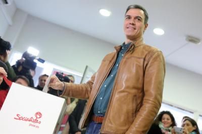 El 92% de las bases del PSOE avalan la coalición con Podemos en una consulta con el 63% de participación