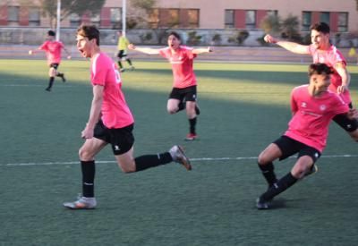 FÚTBOL | Un gol en el descuento da la victoria al CF Élite Talavera frente al Dinamo de Guadalajara 