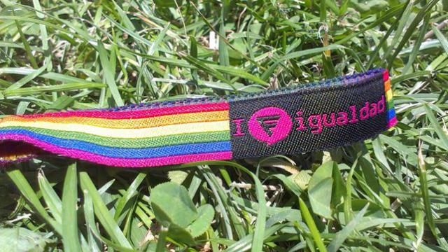 Pulsera LGTBI / Fundación Triángulo 