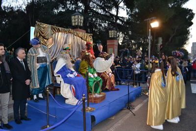 Sus Majestades los Reyes Magos de Oriente recorren las calles talaveranas en la Cabalgata