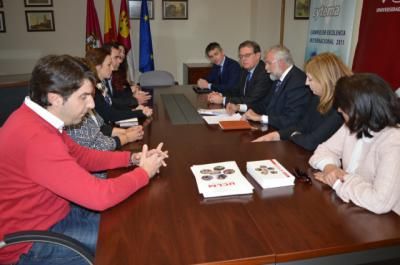 Talavera traslada al rector de la UCLM “la irrenunciable necesidad” de titulaciones científico-tecnológicas