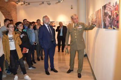 El Centro Cultural Rafael Morales acoge una exposición sobre la Unidad Militar de Emergencias