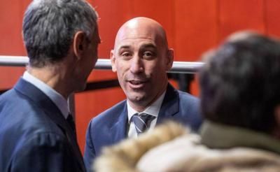 FÚTBOL | El presidente Rubiales pide pruebas